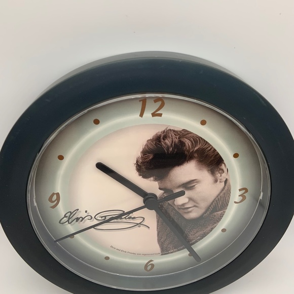 Vintage Vandor Elvis Presley Retro Black/White 8" Wall Clock Open Box NEW! - Picture 2 of 16